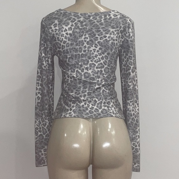Z Supply Hollis Leopard Sweater Top Heather Grey Small - Picture 7 of 8